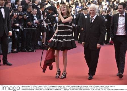 207766 De Rosa-Garcia Starface 2016-05-17 Cannes France 69ème Festival International du Film de Cannes. Montée des marches du film Julieta . 69th International Cannes Film Festival. Red Carpet of Pedro Almodovar s movie Julieta  Copyright: xDexRosa-Garciax xStarfacex STAR_207766_185