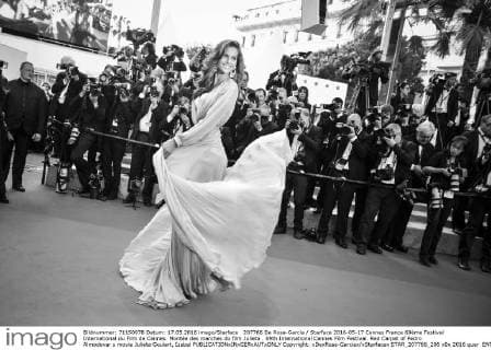 207766 De Rosa-Garcia Starface 2016-05-17 Cannes France 69ème Festival International du Film de Cannes. Montée des marches du film Julieta . 69th International Cannes Film Festival. Red Carpet of Pedro Almodovar s movie Julieta Goulart, Izabel  Copyright: xDexRosa-Garciax xStarfacex STAR_207766_206