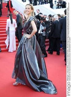 Petra Nemcova arrives on the red carpet before the screening of the film Julieta at the 69th annual Cannes International Film Festival in Cannes, France on May 17, 2016.  CAN20160517827 DAVIDxSILPA