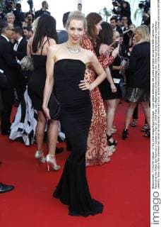 Julia Dietze attending the Julieta premiere during the 69th Cannes Film Festival at the Palais des Festivals in Cannes on May 17, 2016 Foto:xD.xBedrosianx xFuturexImage