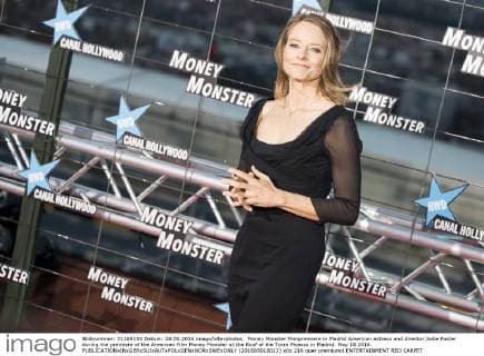 Money Monster Filmpremiere in Madrid American actress and director Jodie Foster during the premiere of the American Film Money Monster at the Roof of the Torre Picasso in Madrid. May 18 2016.  (201605018012)