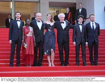 69. Festival de Cannes - La Fille Inconnue Premiere Olivier Bonnaud, Nadege Ouedraogo, Luc Dardenne, Adele Haenel, Jean-Pierre Dardenne, Louka Minnella and Jeremie Renier arrive on the steps of the Palais des Festivals before the screening of the film La Fille Inconnue (The Unknown Girl) during the 69th annual Cannes International Film Festival in Cannes, France on May 18, 2016.  CAN20160518810 DAVIDxSILPA