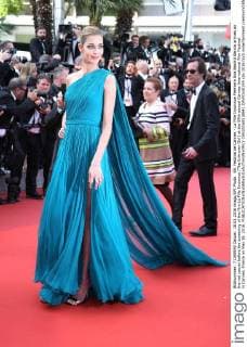 69. Festival de Cannes - La Fille Inconnue Premiere Ana Beatriz Barros arrives on the red carpet before the screening of the film La Fille Inconnue (The Unknown Girl) at the 69th annual Cannes International Film Festival in Cannes, France on May 18, 2016.  CAN20160518841 DAVIDxSILPA