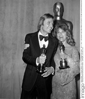 Jan. 1, 2011 - JON VOIGHT AND JANE FONDA.1979.NATE CUTLER ACADEMYAWARDS OSCAR - ZUMAg49_