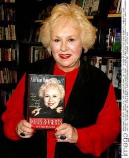 Jan. 1, 2011 - K30604MR SD 05 17 2003..DORIS ROBERTS - ( EVERYBODY LOVES RAYMOND..CO-STAR ), SIGNING HER NEW BOOK ARE YOU HUNGRY, DEAR? .. BARNES & NOBLE BOOK STORE,THE GROVE AT FARMERS MARKET,LOS ANGELES,CA. (05 17 03).. MILAN RYBA 2003..DORIS ROBERTS. - ZUMAg49_