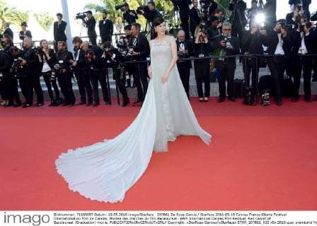 207861 De Rosa-Garcia Starface 2016-05-19 Cannes France 69eme Festival International du Film de Cannes. Montee des marches du film Bacalaureat . 69th International Cannes Film Festival. Red Carpet of Bacalaureat (Graduation) movie.  Copyright: xDexRosa-Garciax xStarfacex STAR_207861_020