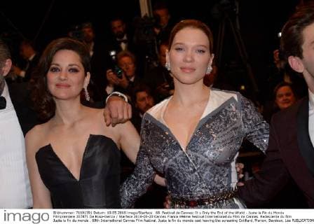 69. Festival de Cannes: It s Only the End of the World - Juste la Fin du Monde Filmpremiere 207871 De Rosa-Garcia Starface 2016-05-20 Cannes France 69ème Festival International du Film de Cannes. Redescente du film Juste la fin du monde . 69th International Cannes Film festival. Juste la fin du monde cast leaving the screening Cotillard, Marion; Seydoux, Léa  Copyright: xDexRosa-Garciax xStarfacex STAR_207871_012