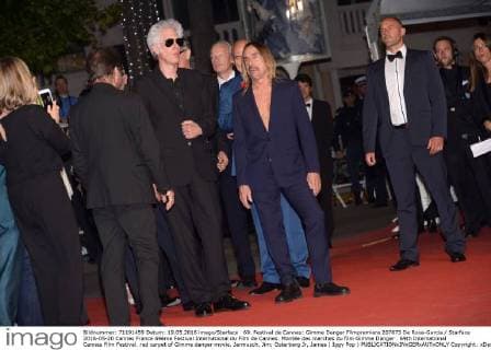 69. Festival de Cannes: Gimme Danger Filmpremiere 207873 De Rosa-Garcia Starface 2016-05-20 Cannes France 69ème Festival International du Film de Cannes. Montée des marches du film Gimme Danger . 69th International Cannes Film Festival. red carpet of Gimme danger movie. Jarmusch, Jim; Osterberg Jr, James ( Iggy Pop )  Copyright: xDexRosa-Garciax xStarfacex STAR_207873_003