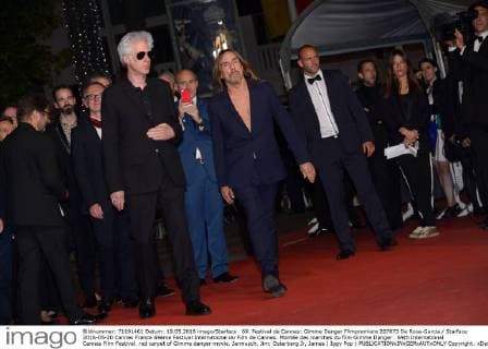 69. Festival de Cannes: Gimme Danger Filmpremiere 207873 De Rosa-Garcia Starface 2016-05-20 Cannes France 69ème Festival International du Film de Cannes. Montée des marches du film Gimme Danger . 69th International Cannes Film Festival. red carpet of Gimme danger movie. Jarmusch, Jim; Osterberg Jr, James ( Iggy Pop )  Copyright: xDexRosa-Garciax xStarfacex STAR_207873_005