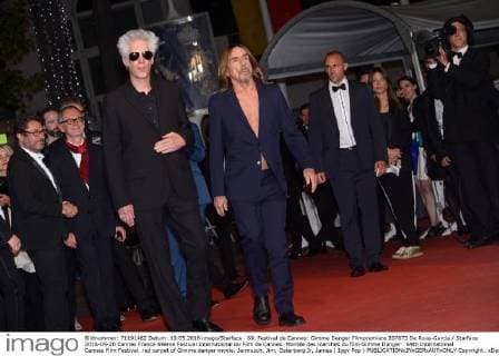 69. Festival de Cannes: Gimme Danger Filmpremiere 207873 De Rosa-Garcia Starface 2016-05-20 Cannes France 69ème Festival International du Film de Cannes. Montée des marches du film Gimme Danger . 69th International Cannes Film Festival. red carpet of Gimme danger movie. Jarmusch, Jim; Osterberg Jr, James ( Iggy Pop )  Copyright: xDexRosa-Garciax xStarfacex STAR_207873_006