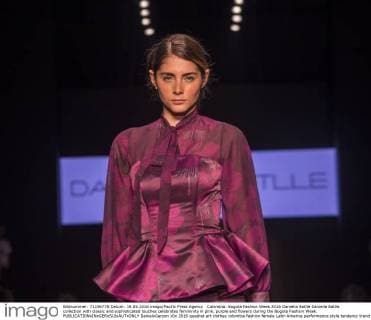 Colombia: Bogota Fashion Week 2016 Daniella Batlle Daniella Batlle collection with classic and sophisticated touches celebrates femininity in pink, purple and flowers during the Bogota Fashion Week.  DanielxGarzon