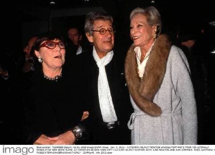 Jan. 1, 2011 - K17248RH.HELMUT NEWTON UNVEILS PORTRAITS FROM HIS LITERALLY MONOLITHIC NEW BOOK SUMO .AT CHRISTIES IN NEW YORK CITY 11 14 99.HELMUT NEWTON WITH JUNE NEWTON AND NAN KEMPNER. ROSE HARTMAN 1999 - ZUMAg49_