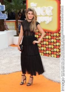 The Nice Guys UK Premiere London, UK. Lauren Hutton at The Nice Guys UK Premiere at the Odeon Leicester Square, London on May 19th 2016. LMK73 -60314-200516 