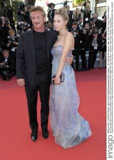 69. Festival de Cannes: Sean Penn mit Tochter Dylan Frances während der The Last Face Filmpremiere 69th Cannes Film Festival 2016, Red Carpet film The last face . Pictured: Sean Penn, Dylan Frances Penn  AlbertoxTerenghi Cannes