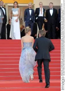 69. Festival de Cannes: Sean Penn mit Tochter Dylan Frances während der The Last Face Filmpremiere 69th Cannes Film Festival 2016, Red Carpet film The last face . Pictured: Sean Penn, Dylan Frances Penn, Jean Reno, Charlize Theron  AlbertoxTerenghi Cannes