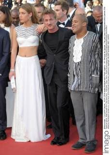 69. Festival de Cannes: The Last Face Filmpremiere 69th Cannes Film Festival 2016, Red Carpet film The last face . Pictured: Sean Penn, Adele Exarchopoulos  AlbertoxTerenghi Cannes