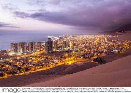 City of Iquique at dusk viewed from Cerro Dragon. Iquique, Tarapaca Region, Chile. 19.11.15 Iquique - Chile  xRR-CH0069x