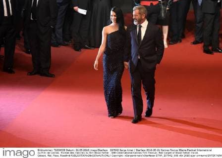 207942 Serge Arnal Starface 2016-05-21 Cannes France 69eme Festival International du Film de Cannes. Montee des marches du film Blood Father . 69th International Cannes Film Festival. Red Carpet of Blood Father movie. Gibson, Mel; Ross, Rosalind  Copyright: xSergexArnalx xStarfacex STAR_207942_008