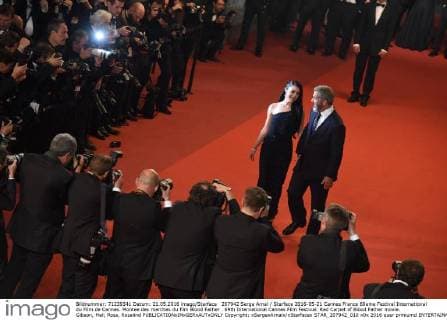 207942 Serge Arnal Starface 2016-05-21 Cannes France 69eme Festival International du Film de Cannes. Montee des marches du film Blood Father . 69th International Cannes Film Festival. Red Carpet of Blood Father movie. Gibson, Mel; Ross, Rosalind  Copyright: xSergexArnalx xStarfacex STAR_207942_010