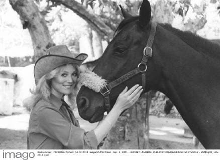 Apr. 4, 2011 - AUDREY LANDERS. - ZUMAg49_