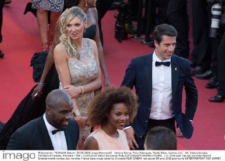 Victoria Ravva, Tony Estanguet, Teddy Riner, Luthna Lors - 69. Internationales Filmfestival Cannes, Premiere - Elle - 21 05 2016 Viktor Panoramic 