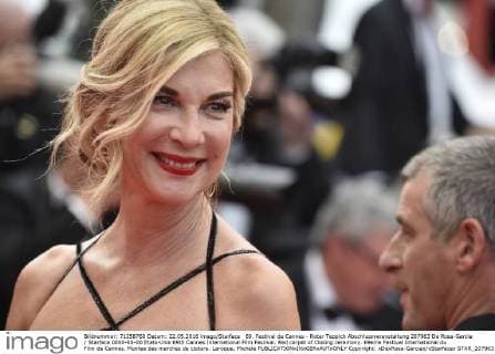 69. Festival de Cannes - Roter Teppich Abschlussveranstaltung 207963 De Rosa-Garcia Starface 0000-00-00 Etats-Unis 69th Cannes International Film Festival. Red carpet of Closing ceremony. 69eme Festival International du Film de Cannes. Montee des marches de cloture. Laroque, Michele  Copyright: xDexRosa-Garciax xStarfacex STAR_207963_109