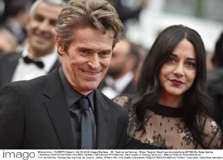 69. Festival de Cannes - Roter Teppich Abschlussveranstaltung 207963 De Rosa-Garcia Starface 0000-00-00 Etats-Unis 69th Cannes International Film Festival. Red carpet of Closing ceremony. 69eme Festival International du Film de Cannes. Montee des marches de cloture. Dafoe, Willem with wife Giada Colagrande  Copyright: xDexRosa-Garciax xStarfacex STAR_207963_122