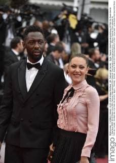 69. Festival de Cannes - Roter Teppich Abschlussveranstaltung 207963 De Rosa-Garcia Starface 0000-00-00 Etats-Unis 69th Cannes International Film Festival. Red carpet of Closing ceremony. 69eme Festival International du Film de Cannes. Montee des marches de cloture. Ngijol, Thomas; Rocher, Karole  Copyright: xDexRosa-Garciax xStarfacex STAR_207963_165