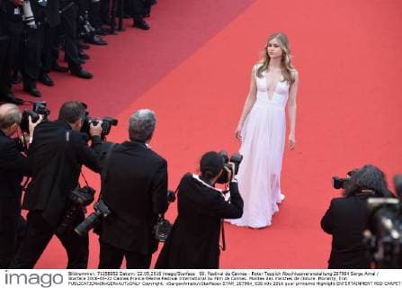 69. Festival de Cannes - Roter Teppich Abschlussveranstaltung 207964 Serge Arnal Starface 2016-05-22 Cannes France 69eme Festival International du Film de Cannes. Montee des marches de cloture. Moriarty, Erin  Copyright: xSergexArnalx xStarfacex STAR_207964_038
