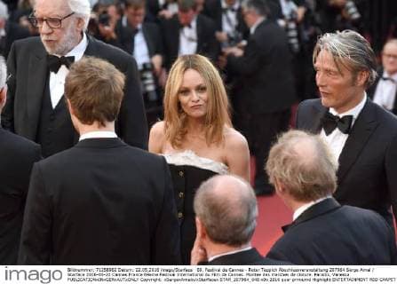 69. Festival de Cannes - Roter Teppich Abschlussveranstaltung 207964 Serge Arnal Starface 2016-05-22 Cannes France 69eme Festival International du Film de Cannes. Montee des marches de cloture. Paradis, Vanessa  Copyright: xSergexArnalx xStarfacex STAR_207964_048