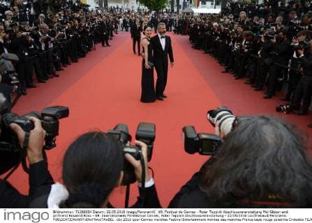 69. Festival de Cannes - Roter Teppich Abschlussveranstaltung Mel Gibson and girlfriend Rosalind Ross - 69. Internationales Filmfestival Cannes, Roter Teppich Abschlussveranstaltung - 22 05 2016 LoicThebaud Panoramic 