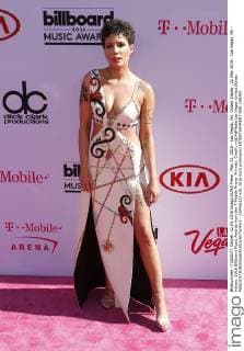 May 22, 2016 - Las Vegas, NV, United States - 22 May 2016 - Las Vegas, NV - Halsey. 2016 Billboard Music Awards from the T-Mobile Arena- Arrivals. Credit: mjt AdMedia Las Vegas United States - ZUMAa123