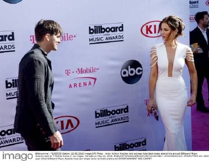 Actor Ashton Kutcher and actress Kate Beckinsale attend the annual Billboard Music Awards held at T-Mobile Arena in Las Vegas, Nevada on May 22, 2016.  LAV20160522122 JIMxRUYMEN