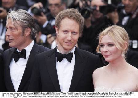 Mads Mikkelsen, Kirsten Dunst und Laszlo Nemes bei der Closing Ceremony am 22.05.2016 vom Cannes Film Festival 69th Annual Cannes Film Festival - Closing Ceremony 
