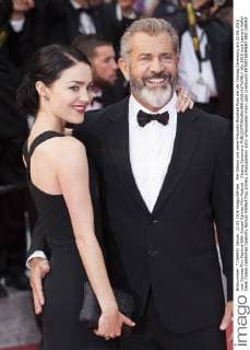 Mel Gibson und seine Freundin Rosalind Ross bei der Closing Ceremony am 22.05.2016 vom Cannes Film Festival 69th Annual Cannes Film Festival - Closing Ceremony 