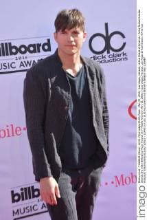 May 22, 2016 - Las Vegas, Nevada, United States of America - Actor Ashton Kutcher attends the 2016 Billboards Music Awards at T-Mobile Arena on May 22, 2016, in Las Vegas, Nevada. Las Vegas United States of America - ZUMAt114