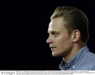 Billy Magnussen arrives on the red carpet at the Me Before You World Premiere at AMC Loews Lincoln Square 13 theater on May 23, 2016 in New York City.  NYP20160523116 JOHNxANGELILLO