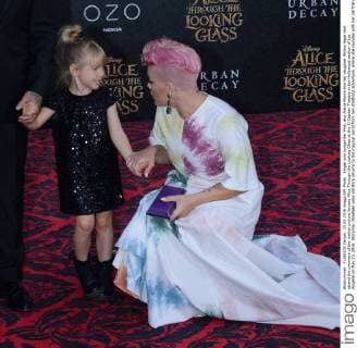 Singer and songwriter Pink, aka Alecia Moore and her daughter Willow Sage Hart attend the premiere of the motion picture fantasy Alice Through the Looking Glass at the El Capitan Theatre in the Hollywood section of Los Angeles on May 23, 2016. Storyline: Nineteen-year-old Alice returns to the magical world from her childhood adventure, where she reunites with her old friends and learns of her true destiny: to end the Red Queen s reign of terror.  LAP2016052310 JIMxRUYMEN