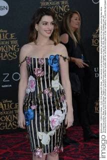 Cast member Anne Hathaway attends the premiere of the motion picture fantasy Alice Through the Looking Glass at the El Capitan Theatre in the Hollywood section of Los Angeles on May 23, 2016. Storyline: Nineteen-year-old Alice returns to the magical world from her childhood adventure, where she reunites with her old friends and learns of her true destiny: to end the Red Queen s reign of terror.  LAP2016052317 JIMxRUYMEN