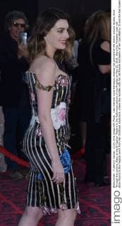 Cast member Anne Hathaway attends the premiere of the motion picture fantasy Alice Through the Looking Glass at the El Capitan Theatre in the Hollywood section of Los Angeles on May 23, 2016. Storyline: Nineteen-year-old Alice returns to the magical world from her childhood adventure, where she reunites with her old friends and learns of her true destiny: to end the Red Queen s reign of terror.  LAP2016052326 JIMxRUYMEN