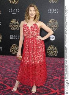 Alice im Wunderland – Hinter den Spiegeln Filmpremiere in Los Angeles Allison Holker ALICE THROUGH THE LOOKING GLASS FILM PREMIERE Hollywood Patrick Rideaux PicturePerfect