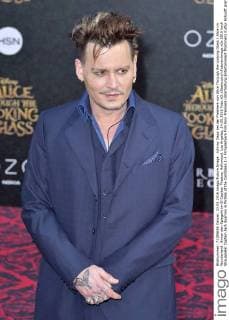 Johnny Depp bei der Premiere von Alice Through the Looking Glass Alice im Wunderland: Hinter den Spiegeln im El Capitan Theatre, Hollywood. Los Angeles, 24.05.2016 Foto:xD.xStarbuckx xFuturexImage