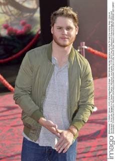 Matt Shively bei der Premiere von Alice Through the Looking Glass Alice im Wunderland: Hinter den Spiegeln im El Capitan Theatre, Hollywood. Los Angeles, 24.05.2016 Foto:xD.xStarbuckx xFuturexImage