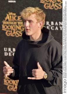 Jake Paul bei der Premiere von Alice Through the Looking Glass Alice im Wunderland: Hinter den Spiegeln im El Capitan Theatre, Hollywood. Los Angeles, 24.05.2016 Foto:xD.xStarbuckx xFuturexImage