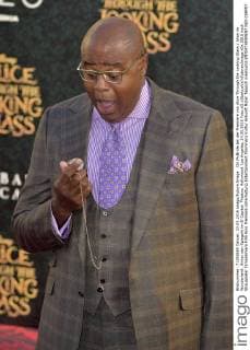 Chi McBride bei der Premiere von Alice Through the Looking Glass Alice im Wunderland: Hinter den Spiegeln im El Capitan Theatre, Hollywood. Los Angeles, 24.05.2016 Foto:xD.xStarbuckx xFuturexImage