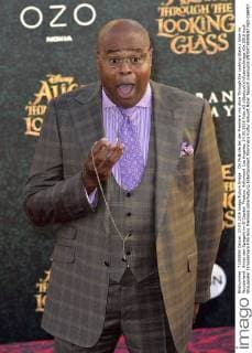 Chi McBride bei der Premiere von Alice Through the Looking Glass Alice im Wunderland: Hinter den Spiegeln im El Capitan Theatre, Hollywood. Los Angeles, 24.05.2016 Foto:xD.xStarbuckx xFuturexImage