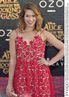Allison Holker bei der Premiere von Alice Through the Looking Glass Alice im Wunderland: Hinter den Spiegeln im El Capitan Theatre, Hollywood. Los Angeles, 24.05.2016 Foto:xD.xStarbuckx xFuturexImage