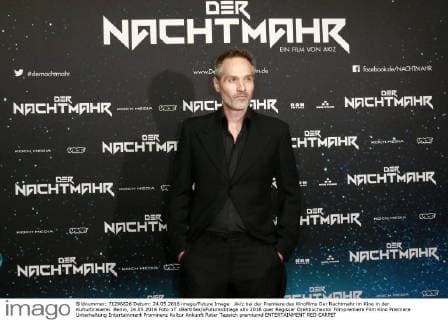 Akiz bei der Premiere des Kinofilms Der Nachtmahr im Kino in der Kulturbrauerei. Berlin, 24.05.2016 Foto:xT.xBartillax xFuturexImage