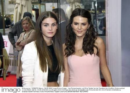Lisa Tomaschewsky und Mina Tander bei der Premiere des Kinofilms Seitenwechsel im Zoo Palast. Berlin, 24.05.2016 Foto:xA.xBuggex xFuturexImage