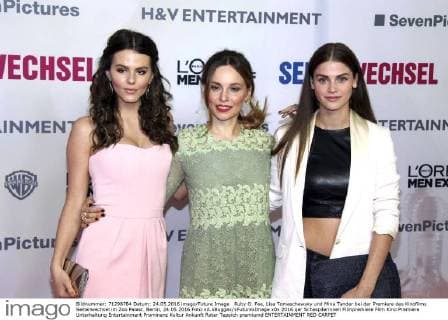 Ruby O. Fee, Lisa Tomaschewsky und Mina Tander bei der Premiere des Kinofilms Seitenwechsel im Zoo Palast. Berlin, 24.05.2016 Foto:xA.xBuggex xFuturexImage